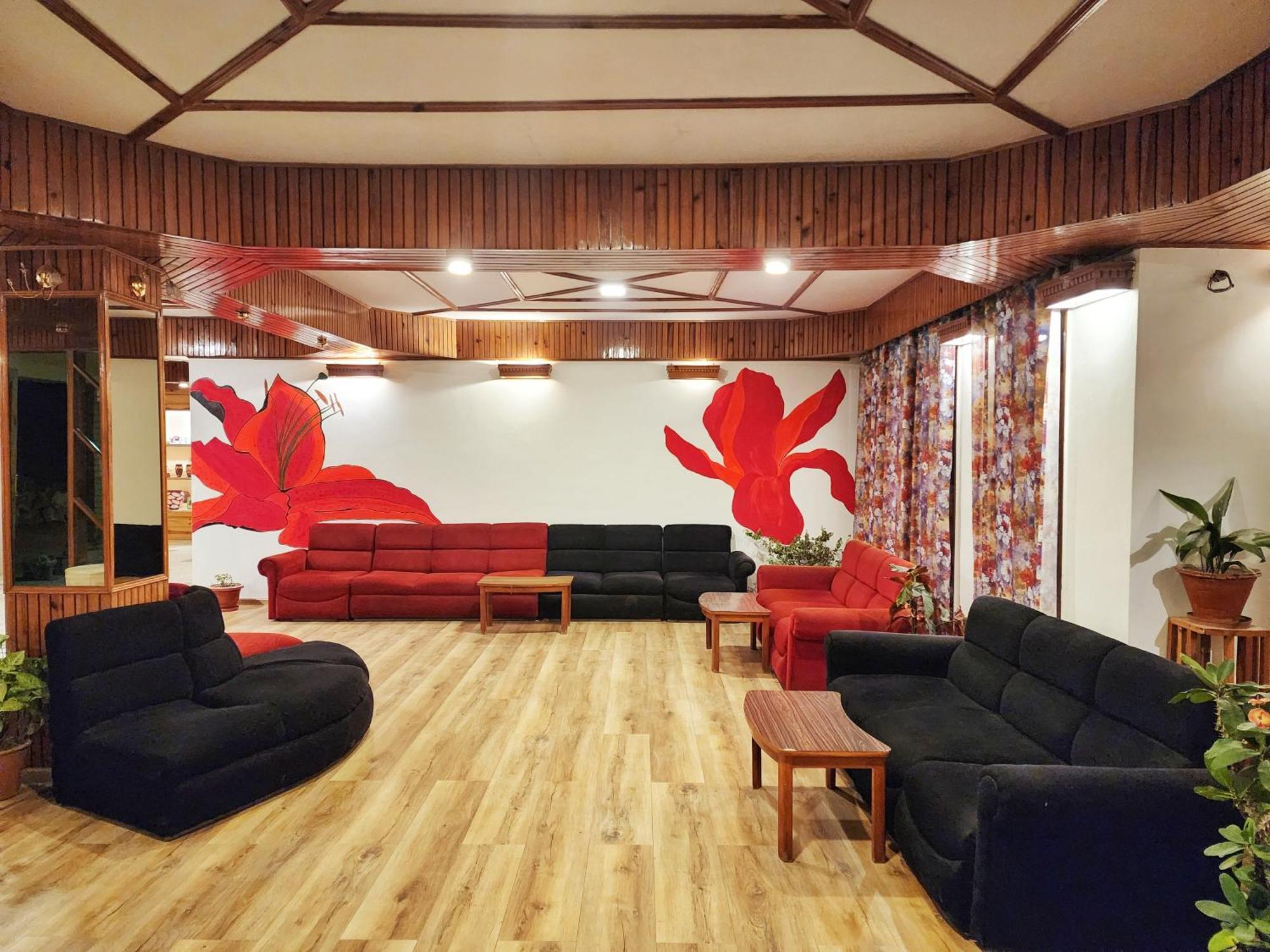 Hotel Pineview Shimla Luaran gambar