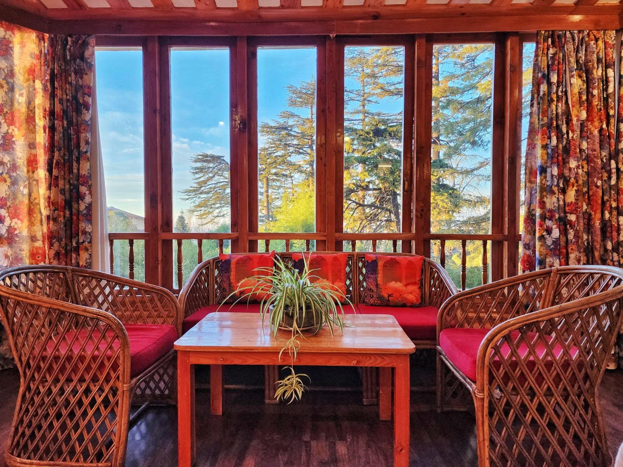 Hotel Pineview Shimla Luaran gambar