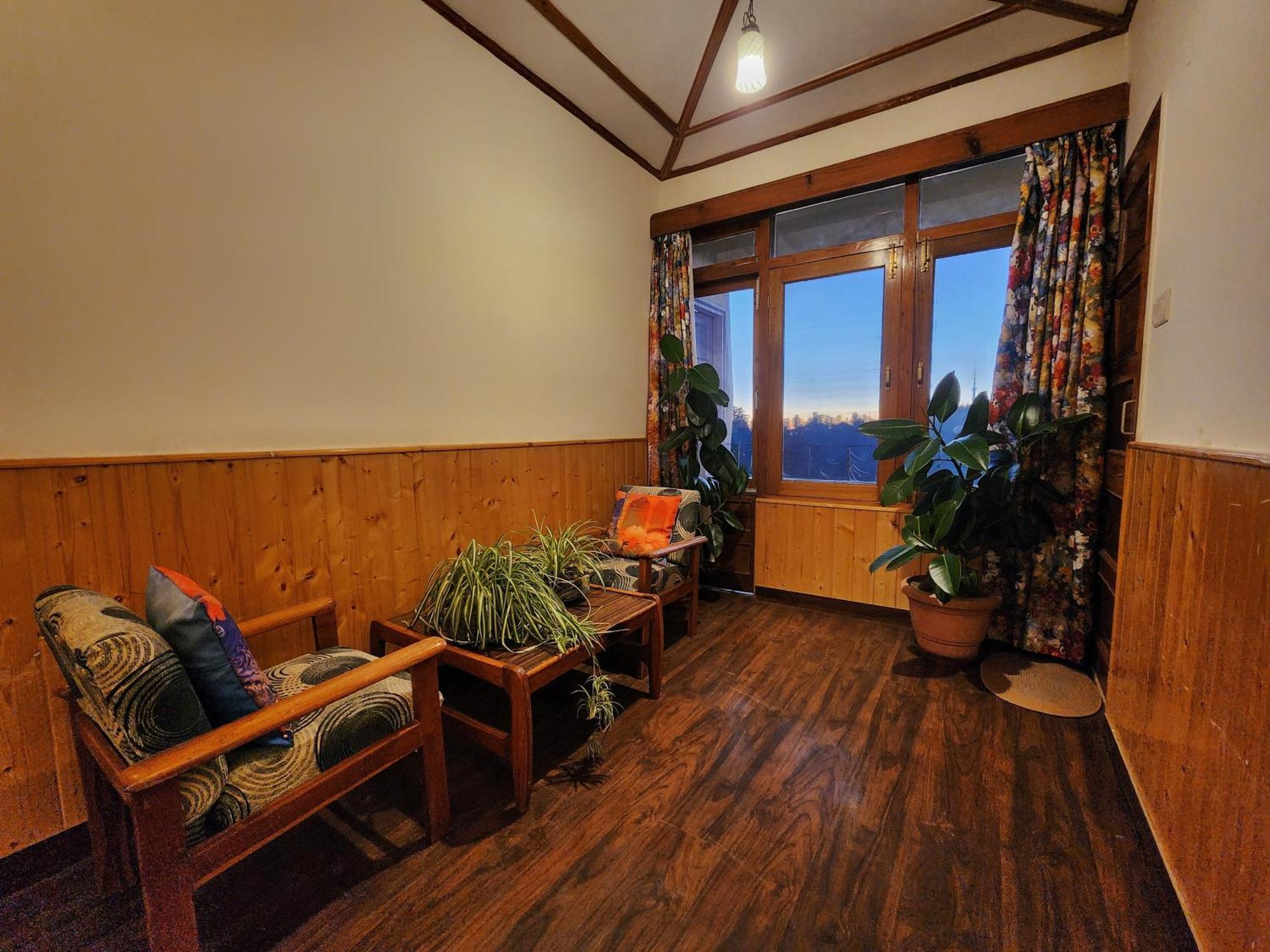 Hotel Pineview Shimla Luaran gambar
