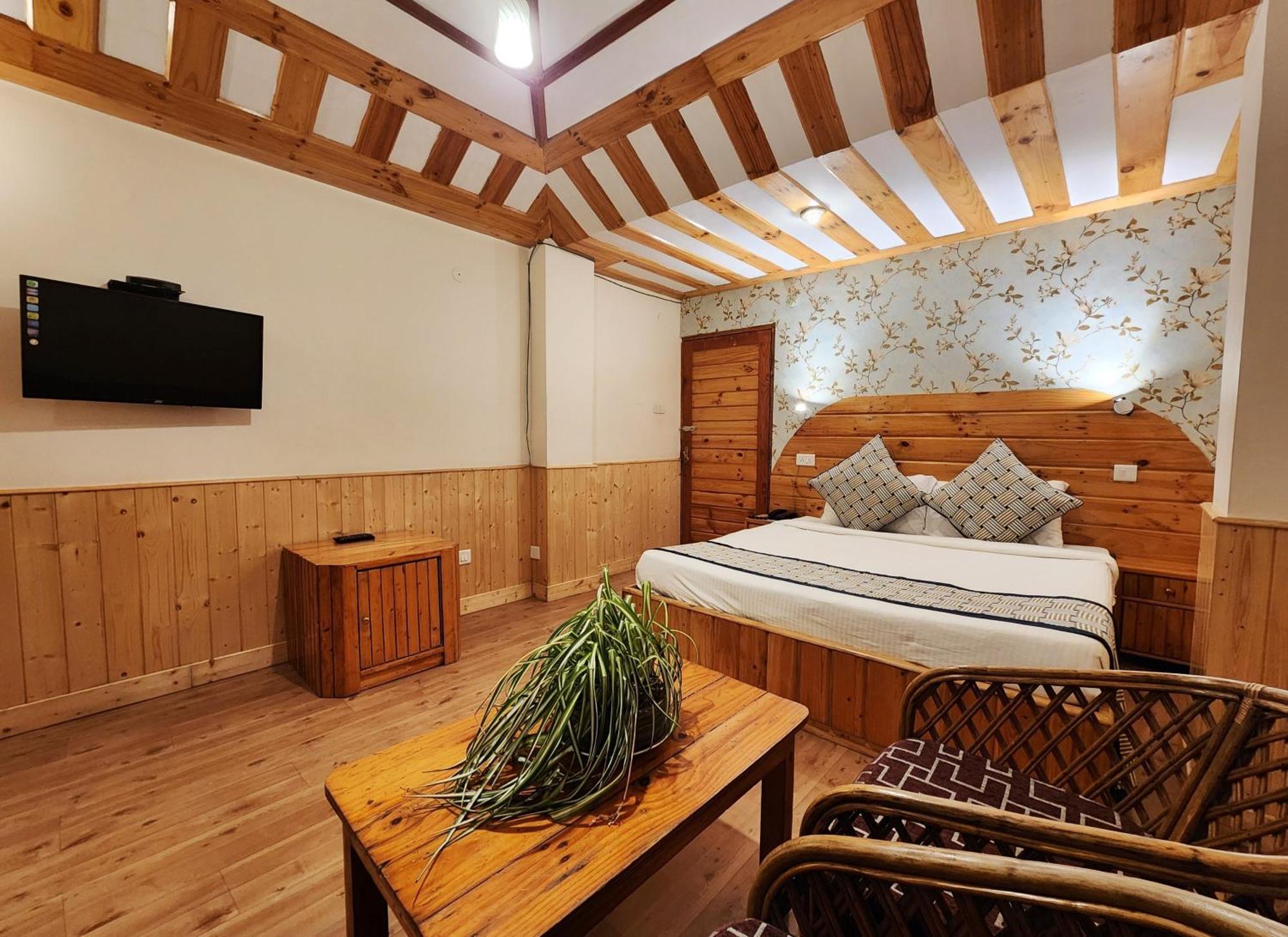 Hotel Pineview Shimla Luaran gambar