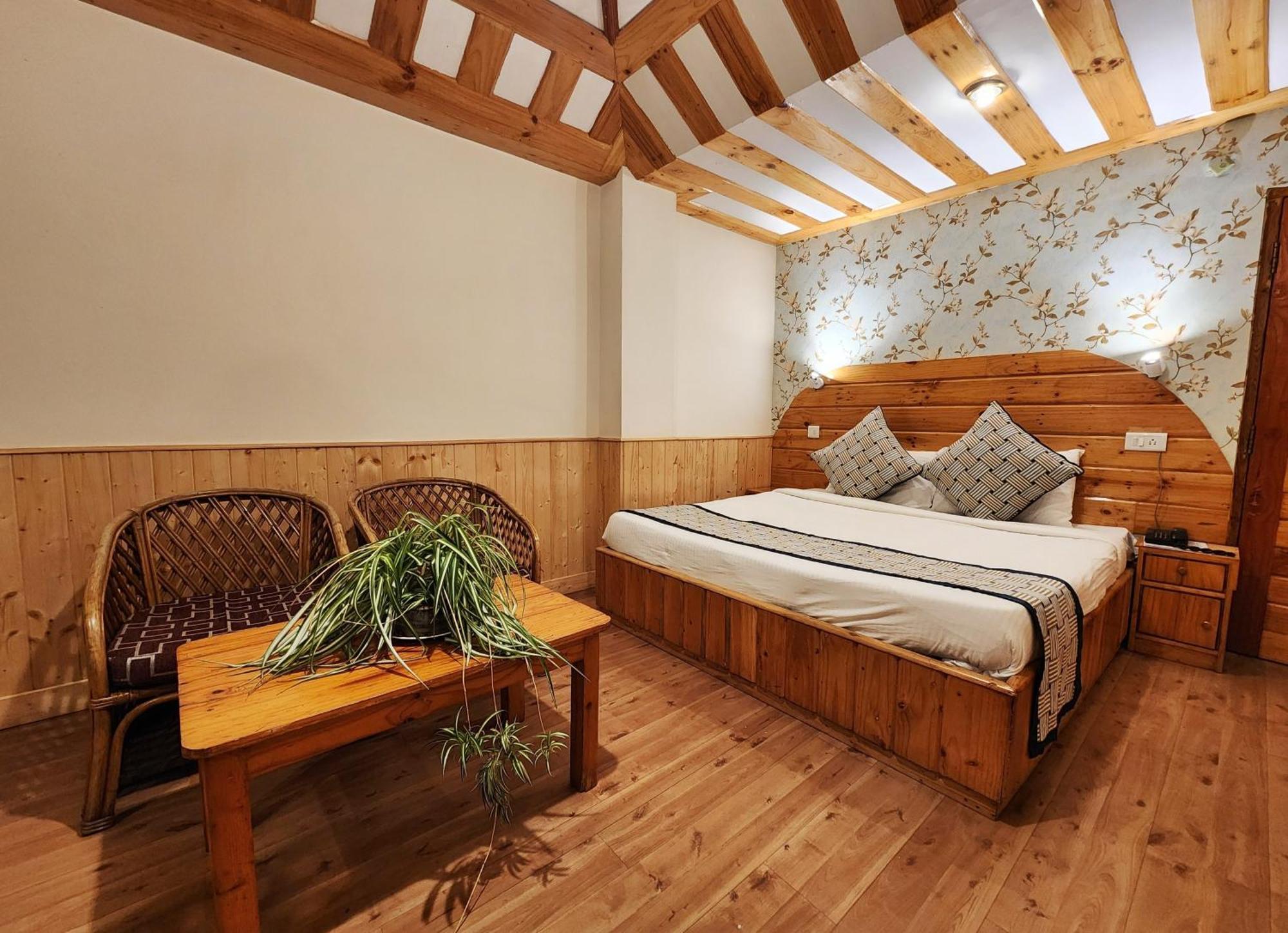 Hotel Pineview Shimla Luaran gambar